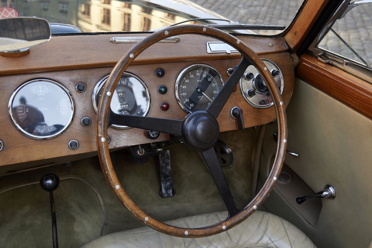 Lagonda 3-Litre Drophead Coupé — 4