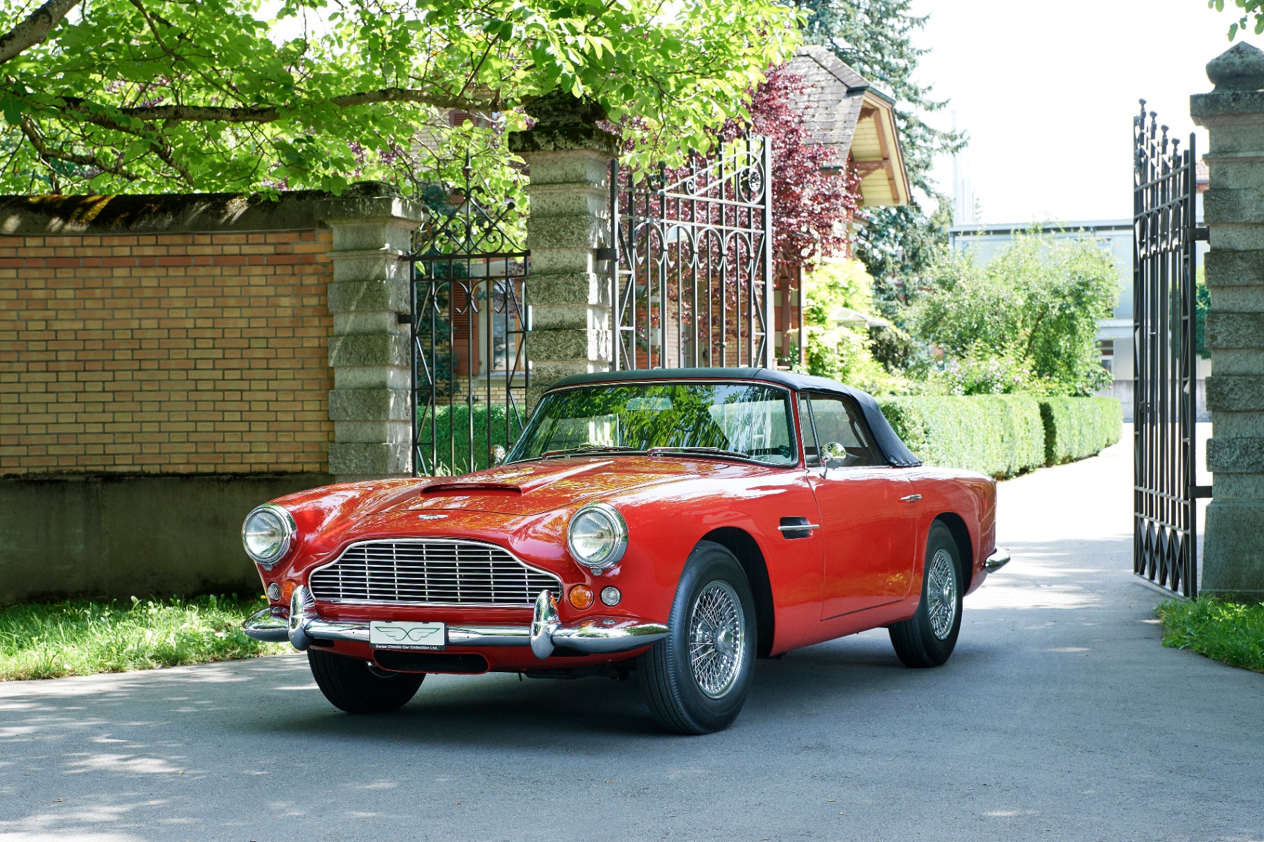 Aston Martin DB4 Convertible