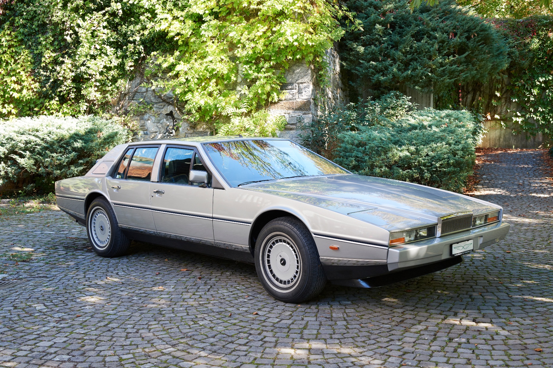 Lagonda Saloon Series 2