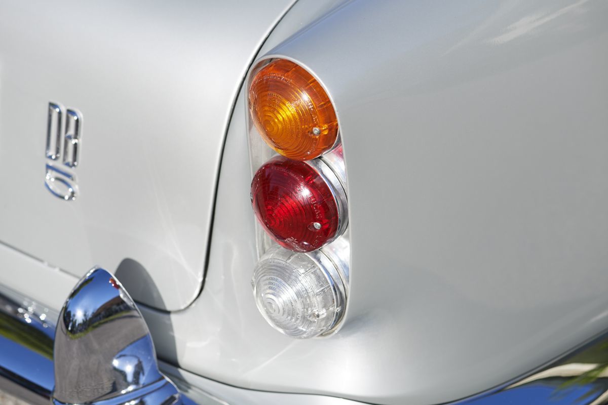 Aston Martin DB5 — 4