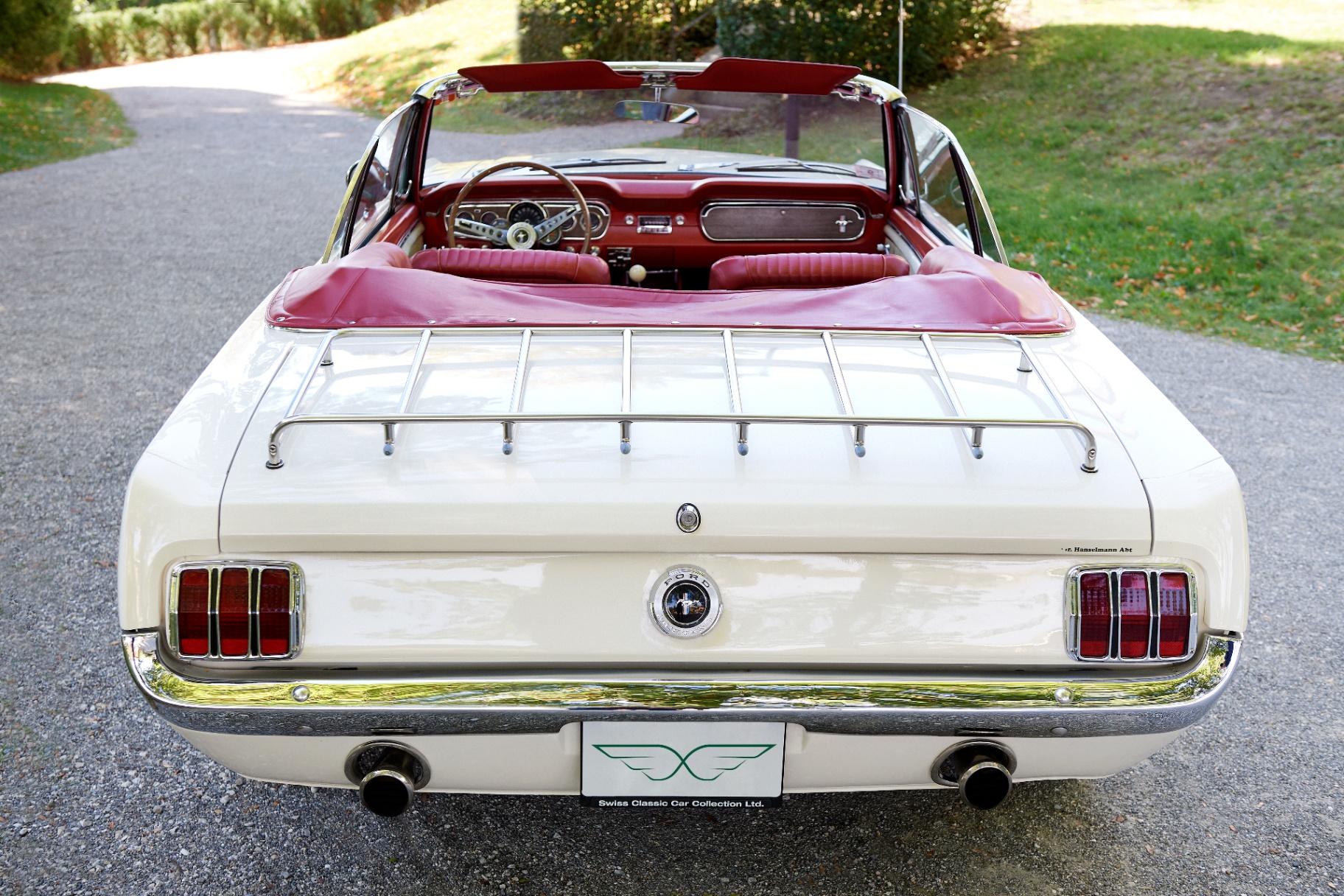 Ford Mustang Convertible — 3