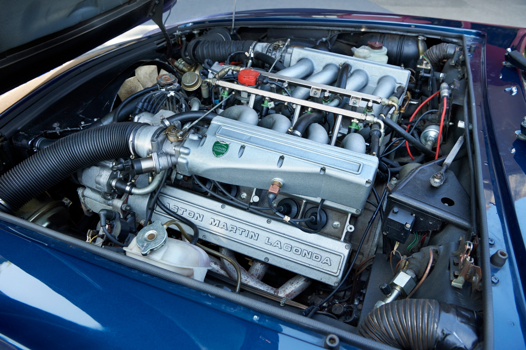 Aston Martin V8 Volante — 4