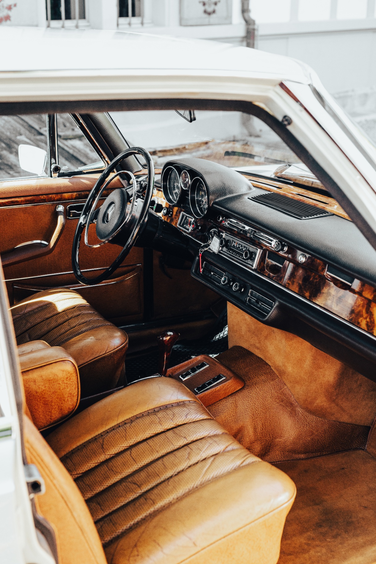 Mercedes-Benz 300 SEL 6.3 — 4