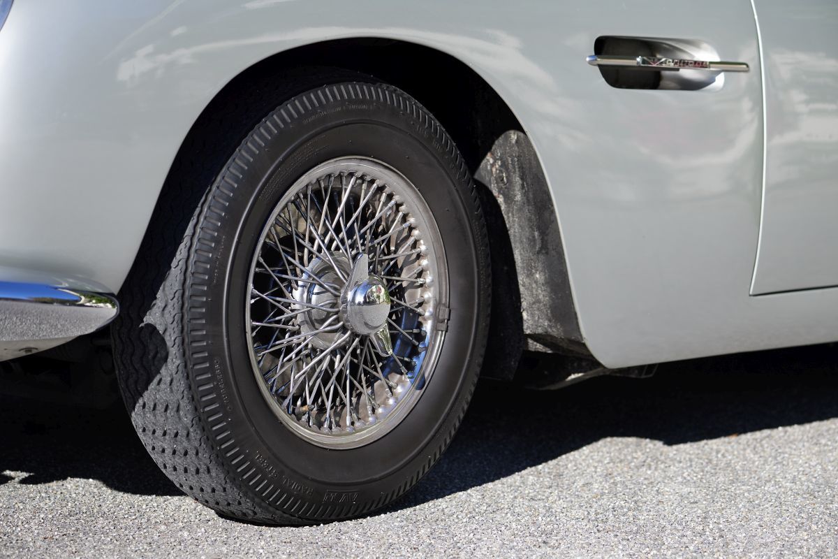 Aston Martin DB5 — 3